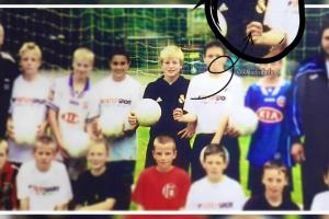 克罗斯：我从小并非皇马球迷，只有件菲戈球衣&amp;没想到被曝光