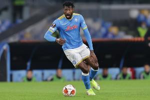 开云官网-记者：穆里尼奥希望签下安古伊萨，那不勒斯考虑三位中场替代者