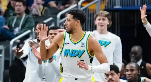 开云体育-“最被高估之人”带队2比0！哈利伯顿强势回应质疑