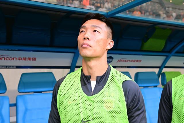 开云入口-海港惨败过后或收回成命？贺惯有望留队未敲定北上