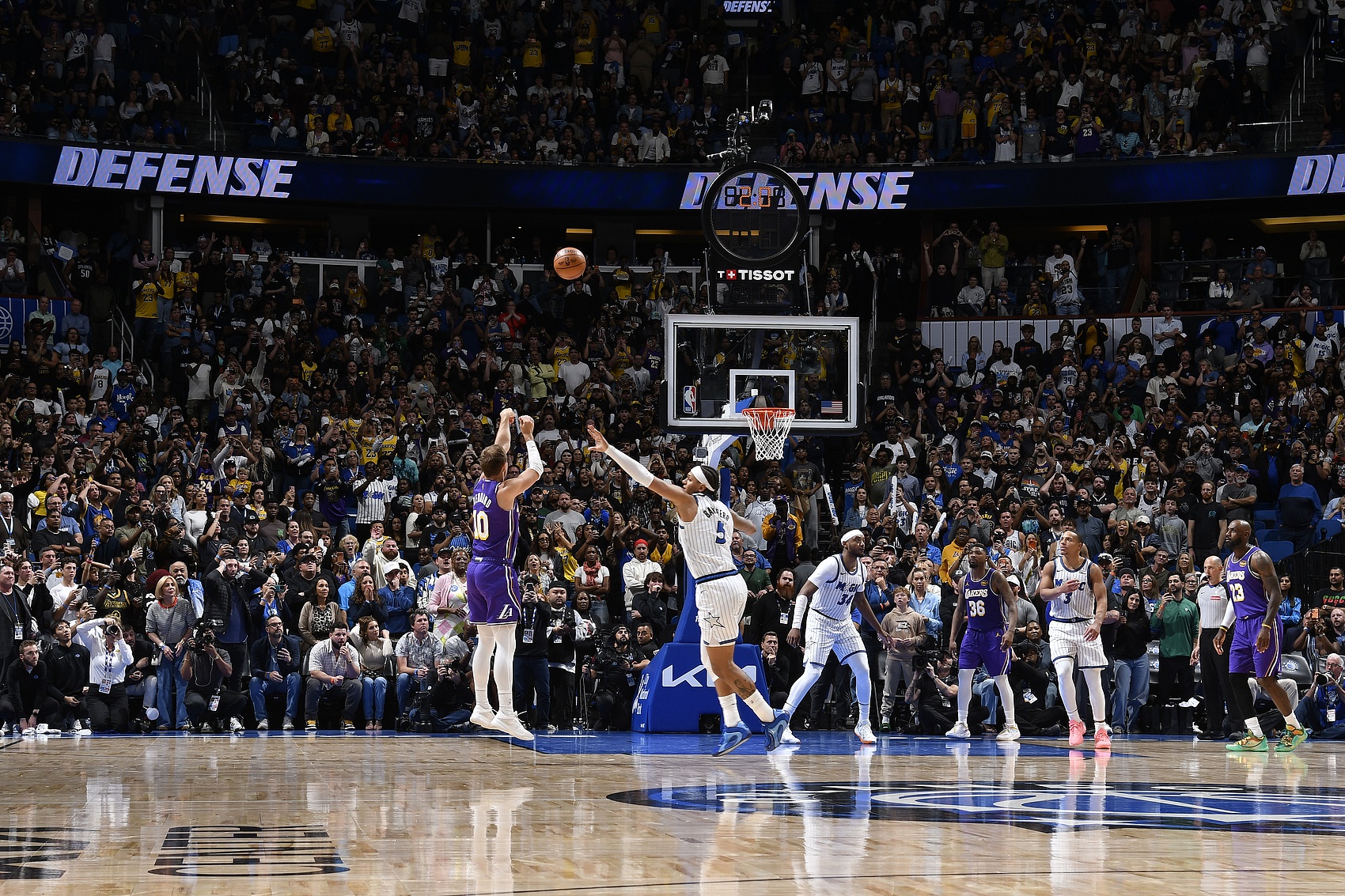 开云APP-当东里进化老詹放权湖人9连胜完成蜕变  复制24独行侠逆袭神迹？